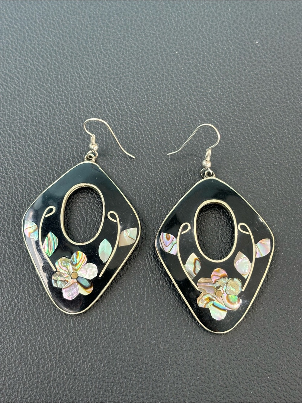 Vintage Alpacca Mexico Black Floral Inlay Dangle Earrings